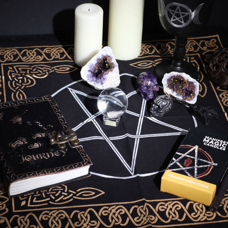Mantel de altar esotérico con flecos y pentágono