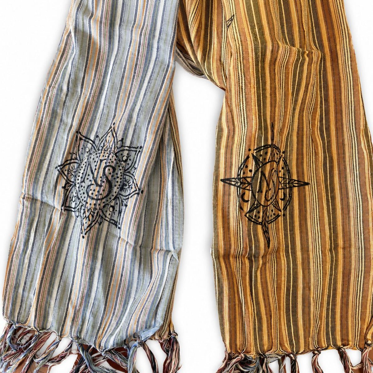 Pañuelo Nomad Sari 170 × 50 cm – Banderas de oración
