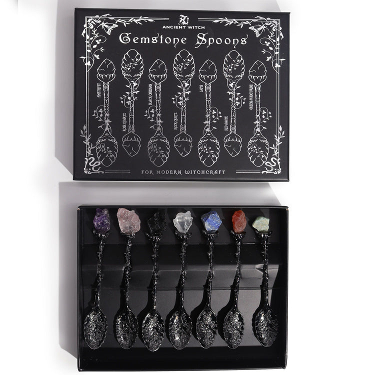 Set de 7 cucharas de bruja con piedras preciosas