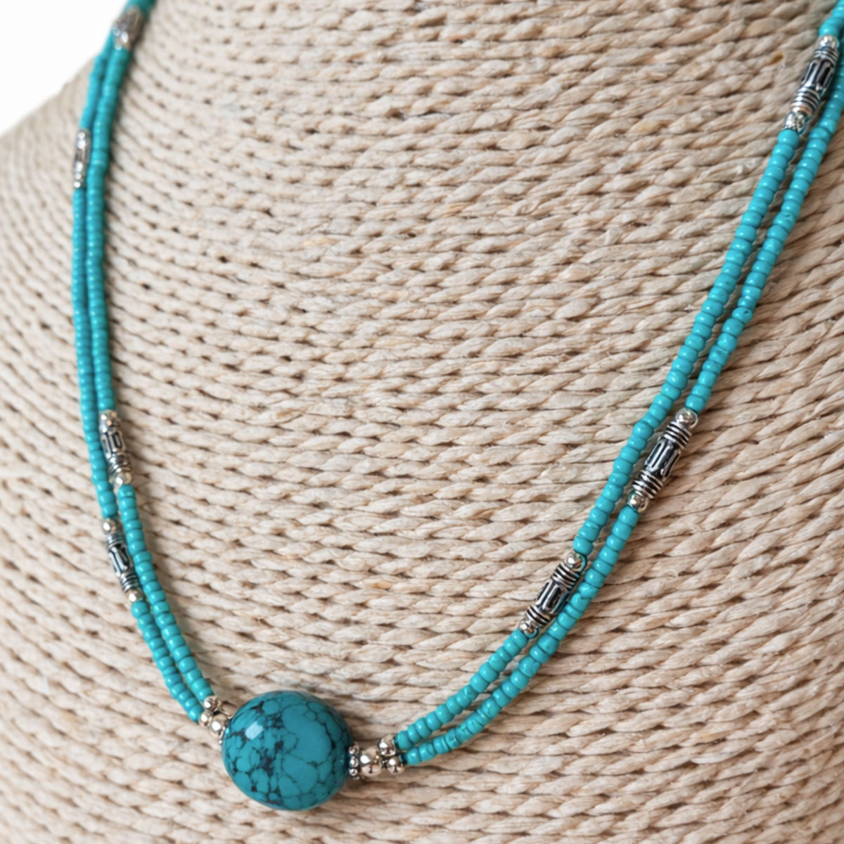 Collar Nepalí de Turquesa y Lapislázuli