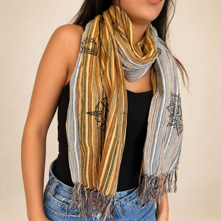Pañuelo Nomad Sari 170 × 50 cm – Banderas de oración
