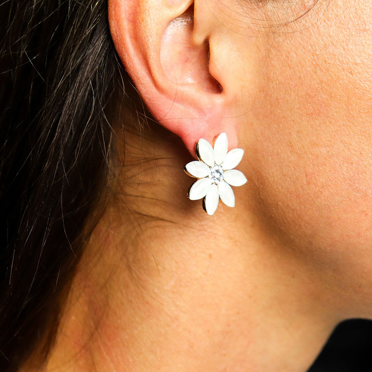 Pendientes de Flores de Estilo Vintage - Tono Perla