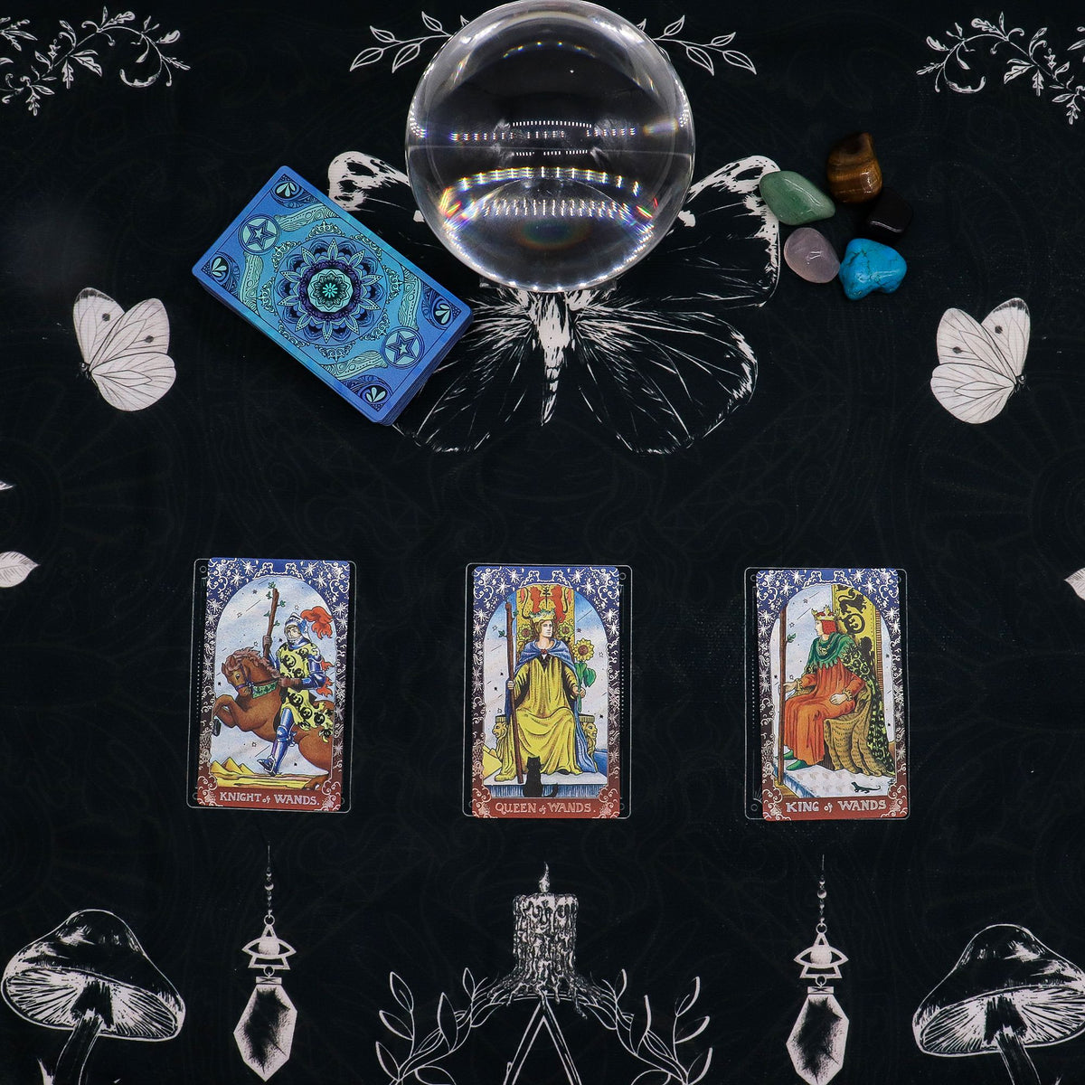Paño para tarot Bruja Antigua – 75 × 75 cm
