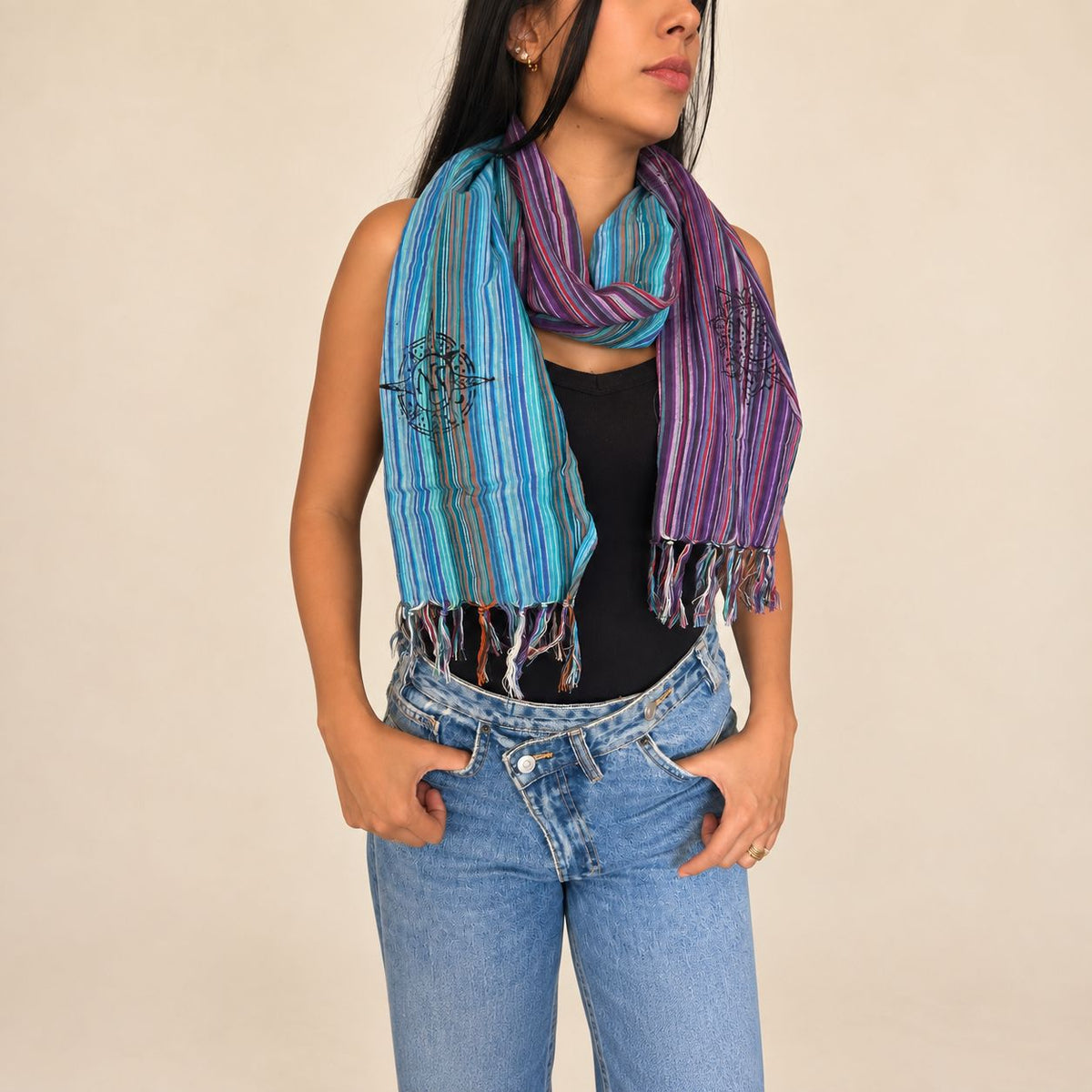 Pañuelo Nomad Sari 170 × 50 cm – Último Vuelo a Casa